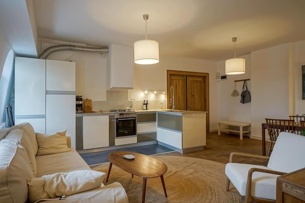 Central Apartment - Nido'S Area Bucarest Extérieur photo